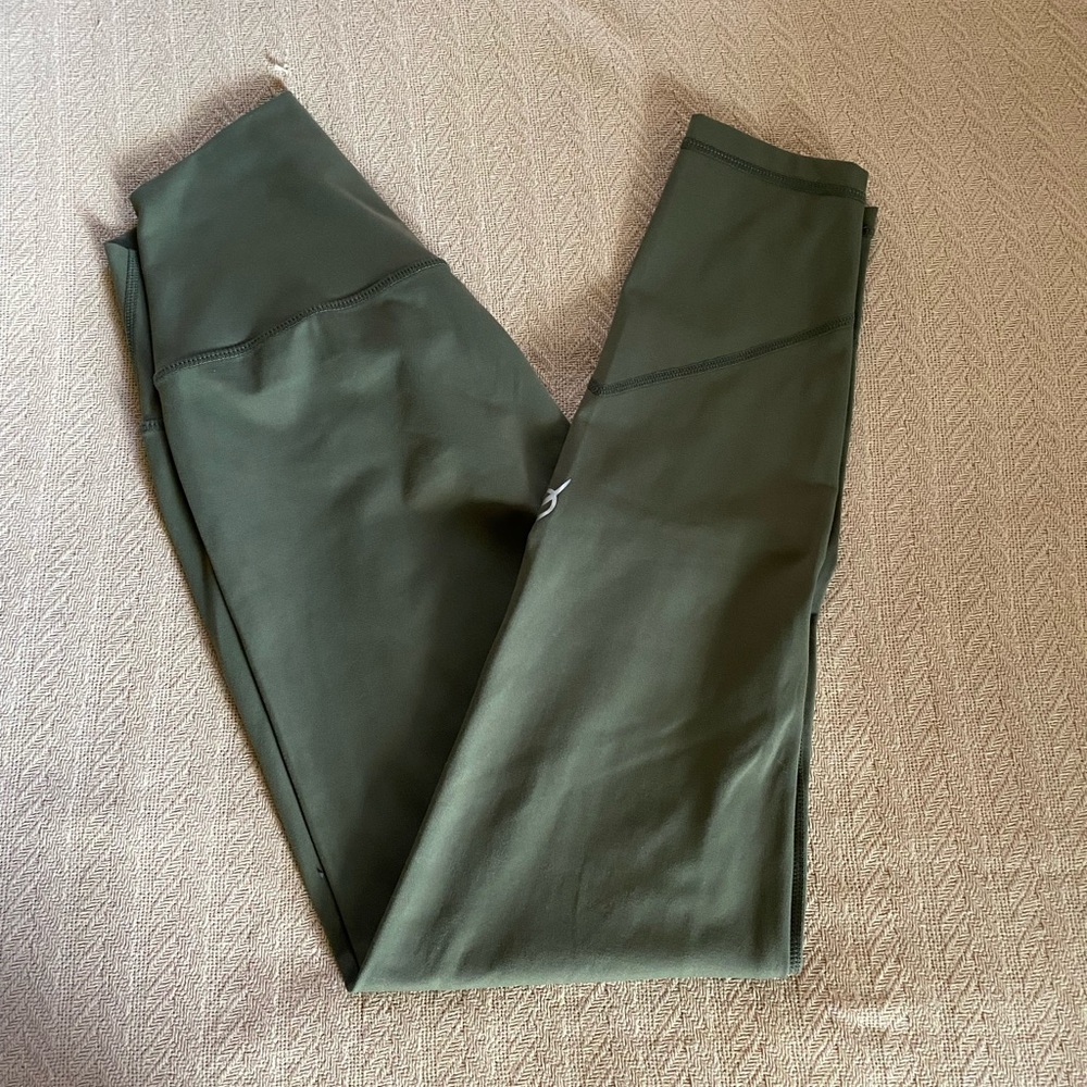NWOT P’tula Leggings